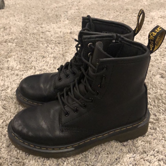 Dr. Martens Delaney Boot - Picture 3 of 9